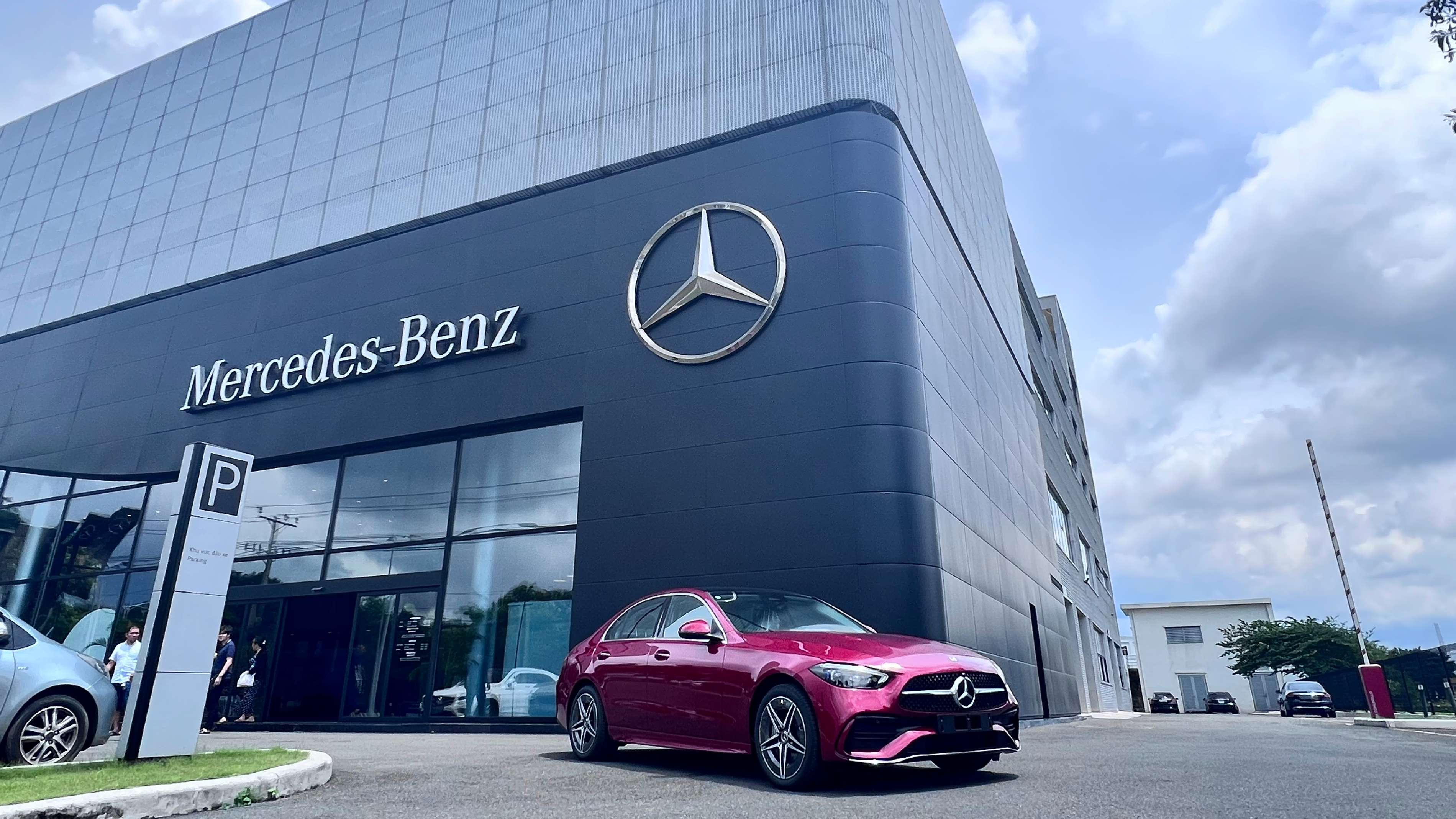 Bình Dương: Đại Lý Mercedes Benz Vietnam Star Bình Dương